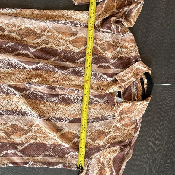 House of Harlow 1960 Marley Snake Print Shirt - Picture 9 of 11